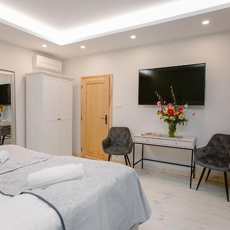 Siedem Drzew Hotel Biskupice  Kültér fotó
